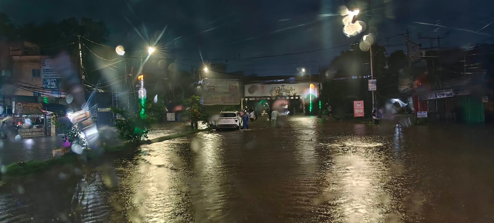 आसनसोल में मूसलाधार बारिश से हाहाकार, कई इलाके जलमग्न