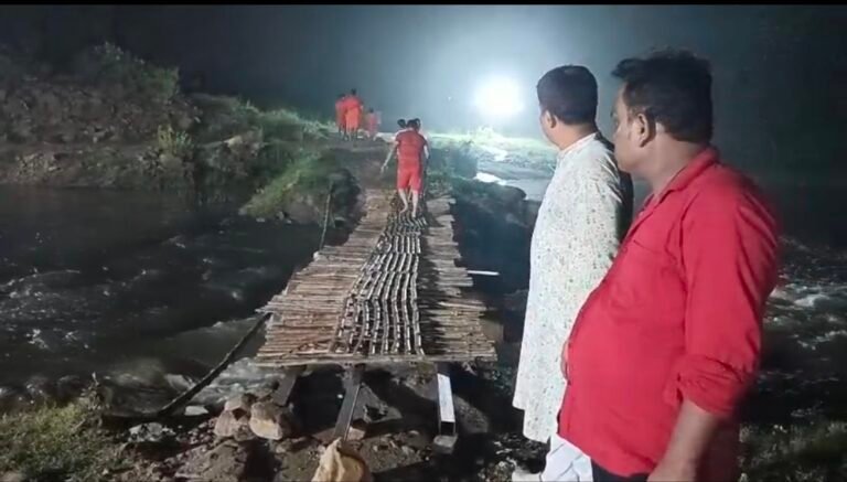 ওয়ার্ড ১৯-এ পুণ্যার্থীদের নিরাপত্তায় অস্থায়ী সেতুর দাবি, পুরনিগমের দ্রুত পদক্ষেপের আবেদন