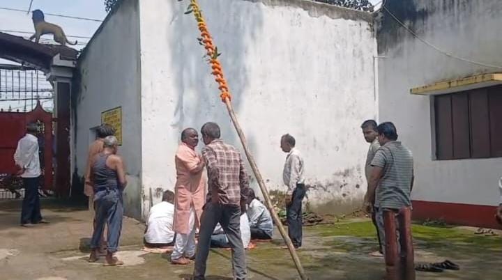आस्था और परंपरा के 101वें वर्ष में नियामतपुर देवी मंदिर, खूंटी पूजा के साथ दुर्गा पूजा का शंखनाद
