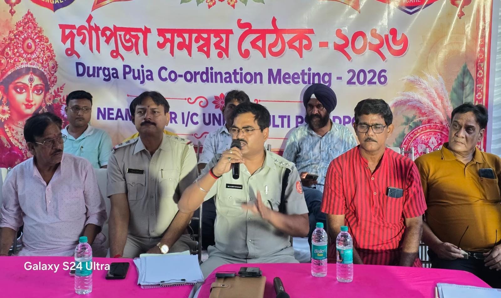 नियामतपुर में शांति समिति की बैठक: दुर्गा पूजा और महावीर अखाड़े में डीजे पर पूर्ण प्रतिबंध, सरकारी गाइडलाइन का पालन अनिवार्य