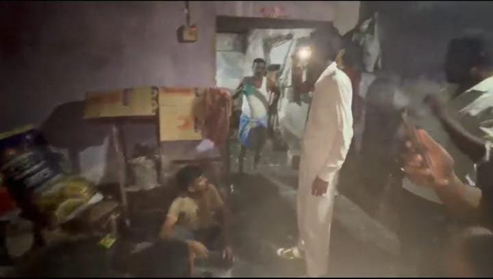 भाजपा नेता के पिता द्वारा मंदिर के सामने कथित अवैध शराब बिक्री का विरोध; भाजपा नेता जीशान कुरैशी ने जताई कड़ी आपत्ति