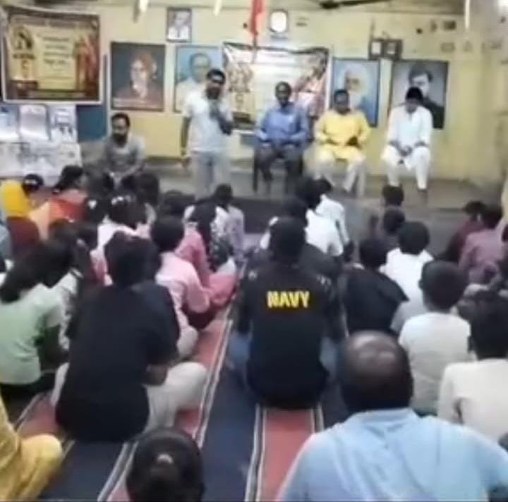 सरकारी स्कूल में RSS कैंप या कानून की खुली अनदेखी? बराकर में बवाल, कांग्रेस ने पूछा—स्कूल में पढ़ाई होगी या लाठी-भाला चलेगा!