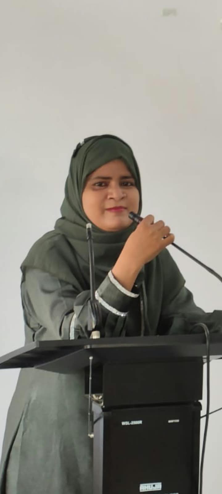 *فرحت انجم نے پی ایچ ڈی مکمل کرلی*