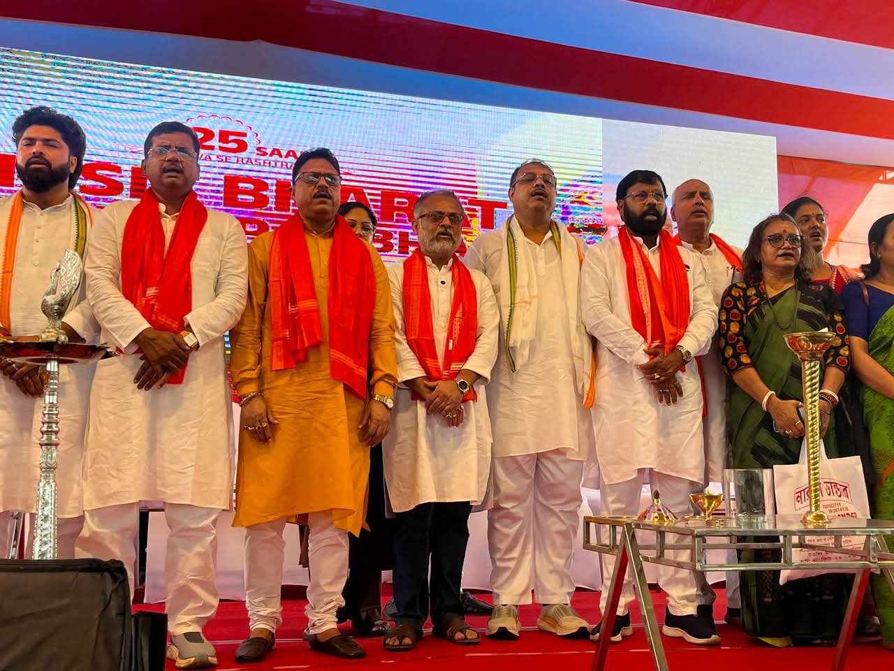 विकसित भारत संकल्प सभा में उमड़ा जनसैलाब, ‘विकसित भारत 2047’ का लिया सामूहिक संकल्प