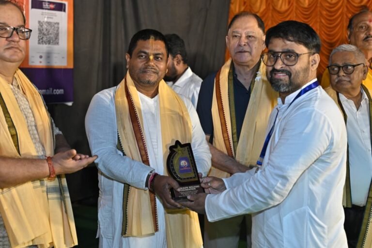 # बर्नपुर में संकल्प वेलफेयर फाउंडेशन का भव्य आयोजन, 266 बच्चों ने लिया चित्रकला प्रतियोगिता में भाग