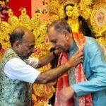 अपनों से मिला सम्मान सबसे अनमोल, समाजसेवा से ही होती है उन्नति: सुभाष अग्रवाला बराकर हाटतल्ला दुर्गा पूजा कमेटी ने आयोजित किया भव्य नागरिक अभिनंदन समारोह, मंत्री डॉ. अजय कुमार पोद्दार ने अंगवस्त्र देकर बढ़ाया मान