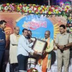 बराकर बैगुनिया सार्वजनिक दुर्गापूजा का मंत्री डॉ अजय पोद्दार ने फीता काटकर दीप प्रज्वलित कर किया उद्घाटन. इसके अलावा मंत्री ने कुल्टी मे एक दर्जन से ज्यादा पूजा पंडाल का किया उद्घाटन.