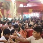 महाअष्टमी पर आस्था का सैलाब, मां दुर्गा के दर्शन और पुष्पांजलि के लिए उमड़े श्रद्धालु  शंखध्वनि और ढाक की थाप से गूंजा आसनसोल औद्योगिक क्षेत्र, सुरक्षा व्यवस्था में जुटा रहा पुलिस प्रशासन