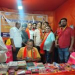 কুলটি রানিতলা মেলায় বিএমএস-এর বইয়ের স্টলে বইপ্রেমীদের ভিড়  দেশপ্রেম, রাষ্ট্রপ্রেম ও ধর্মীয় গ্রন্থের প্রতি মানুষের আগ্রহ বাড়াচ্ছে এই উদ্যোগ, পাঁচ দিনেই বিক্রি হয়েছে বিপুল সংখ্যক বই